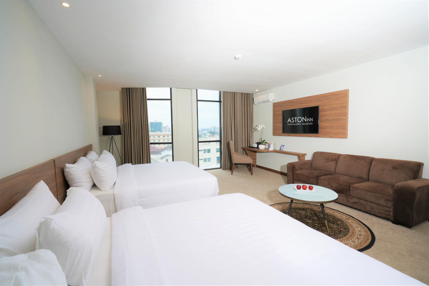 Aston Inn Pandanaran Семаранг Экстерьер фото